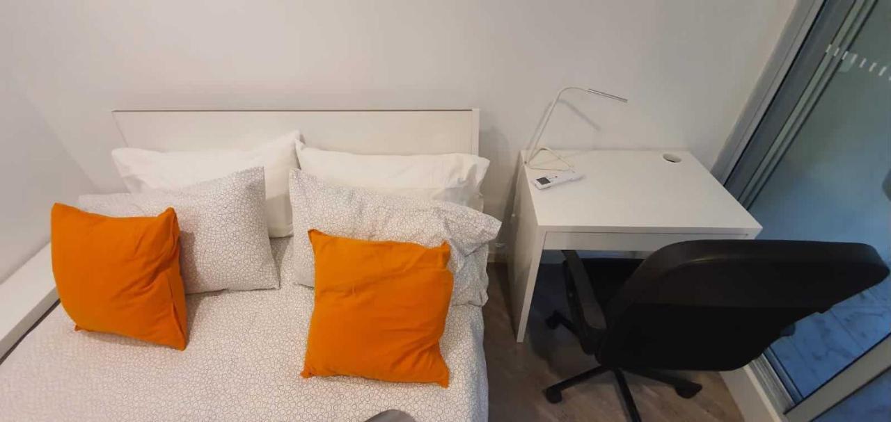 Dana-Cozy Studio With Shared Entry In The City Canberra Kültér fotó